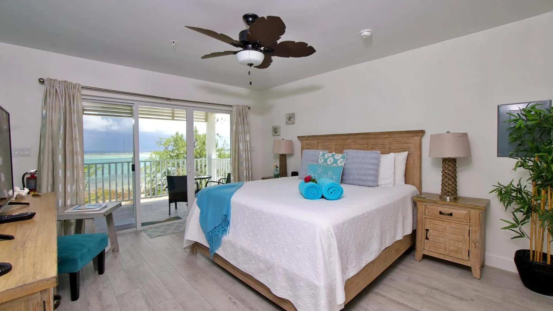 The Starfish At Cottages Sand Bluff 0*,  Cayman Islands